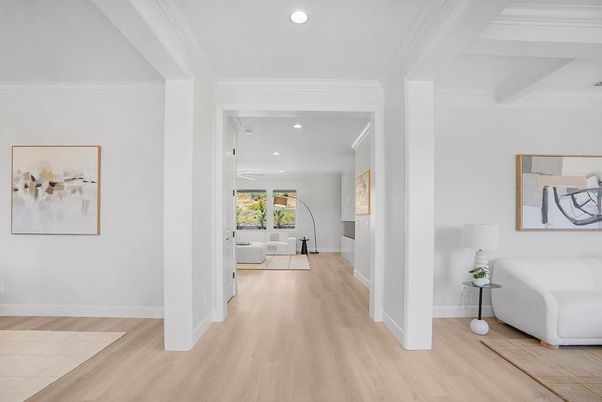 Interior, Recessed Lighting, Wood Texture Flooring