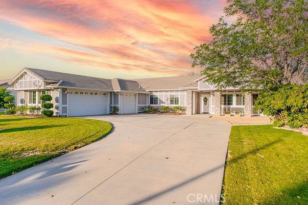 Attached, Backyard, Exterior, Facade, Ranch