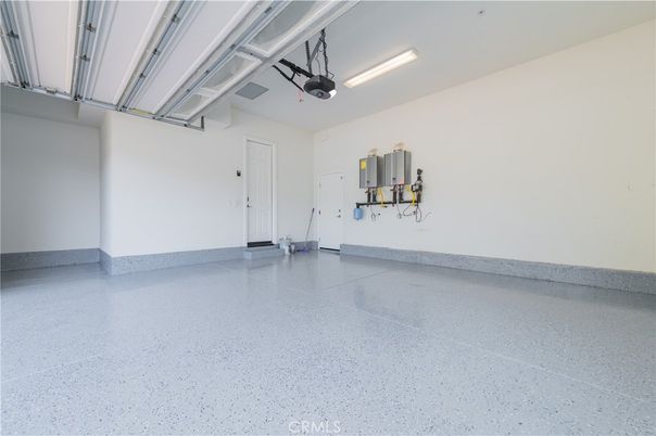 Garage, Interior
