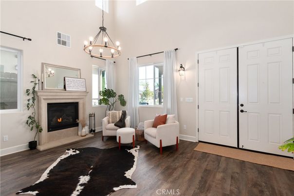 Chandelier, Fireplace, Interior, Wood Texture Flooring