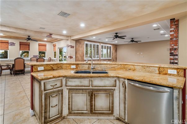 Dining room, Interior, Kitchen, Recessed Lighting