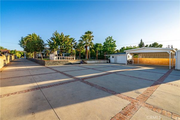 Backyard, Detached Garage, Exterior