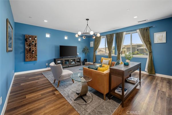 Interior, Living room, Pendant Lights, Recessed Lighting, Wood Texture Flooring
