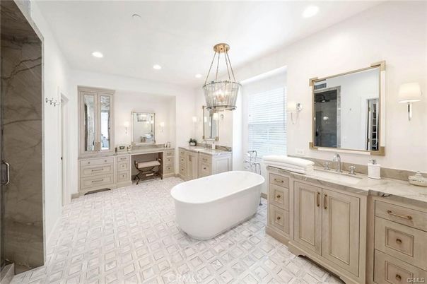 Bathroom, Dual Sink Vanities, Free Standing Baths, Interior, Pendant Lights, Recessed Lighting