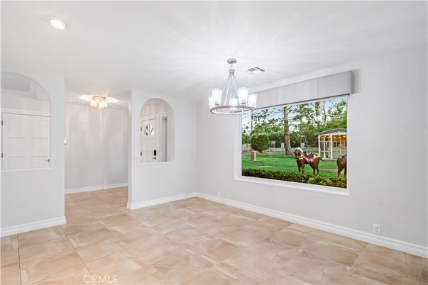 Empty room, Interior, Pendant Lights, Recessed Lighting