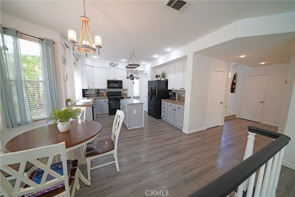 Dining room, Interior, Kitchen, Pendant Lights, Recessed Lighting, Wood Texture Flooring