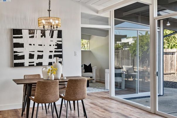 Chandelier, Dining room, Interior, Pendant Lights, Wood Texture Flooring