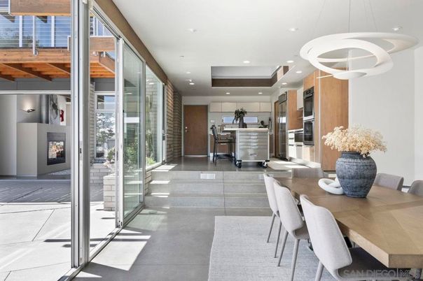 Dining room, Interior, Kitchen, Pendant Lights, Recessed Lighting, Stainless Steel Appliances