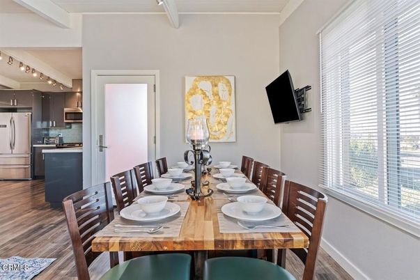 Dining room, Interior, Kitchen, Stainless Steel Appliances, Wood Texture Flooring