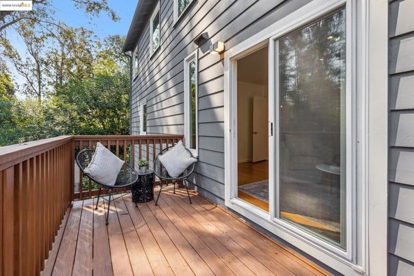 Exterior, Wood Texture Flooring