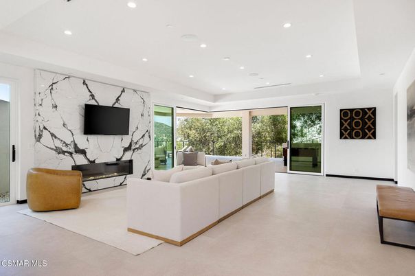 Fireplace, Interior, Living room, Marble Walls, Recessed Lighting