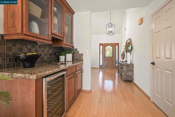 Interior, Pendant Lights, Wood Texture Flooring