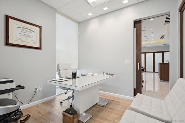 Home Office, Interior, Recessed Lighting, Wood Texture Flooring