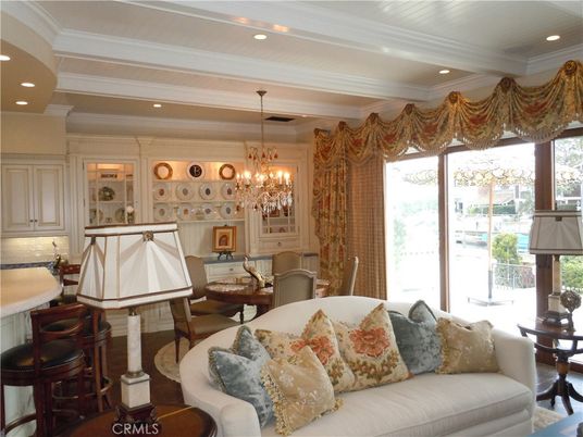 Chandelier, Dining room, Interior, Living room, Recessed Lighting, Wood Texture Flooring