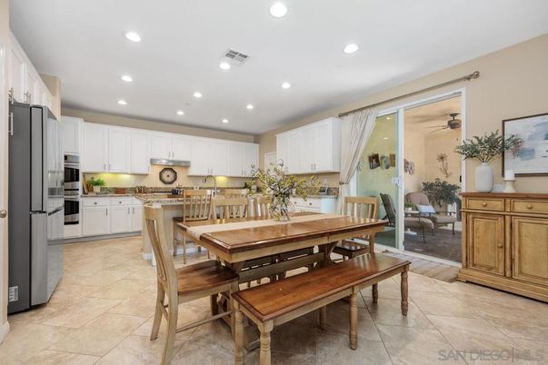 Dining room, Interior, Kitchen, Recessed Lighting, Stainless Steel Appliances