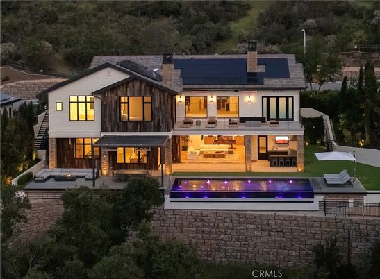Exterior, Facade, Pool, Solar Panels, Modern