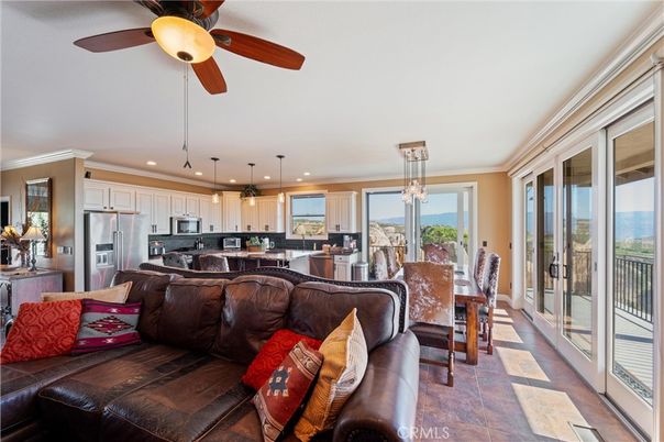 Dining room, Interior, Kitchen, Living room, Pendant Lights, Recessed Lighting, Stainless Steel Appliances