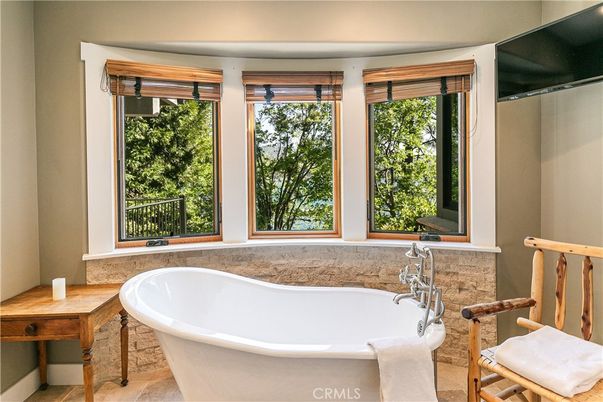 Bathroom, Free Standing Baths, Interior
