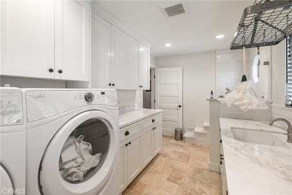Interior, Recessed Lighting, Washer