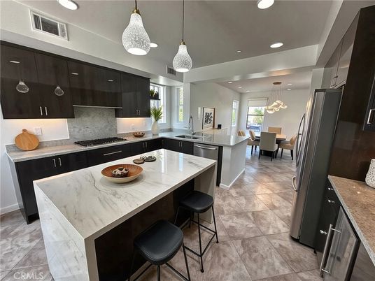 Dining room, Interior, Kitchen, Pendant Lights, Recessed Lighting, Stainless Steel Appliances