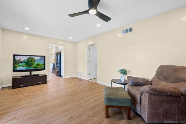 Interior, Recessed Lighting, Wood Texture Flooring