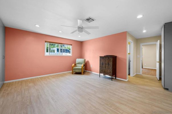 Empty room, Interior, Recessed Lighting, Wood Texture Flooring