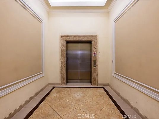 Elevator, Interior