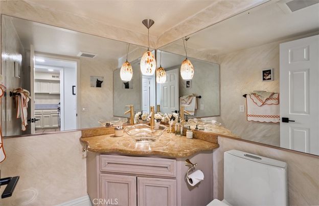 Bathroom, Interior, Pendant Lights, Recessed Lighting