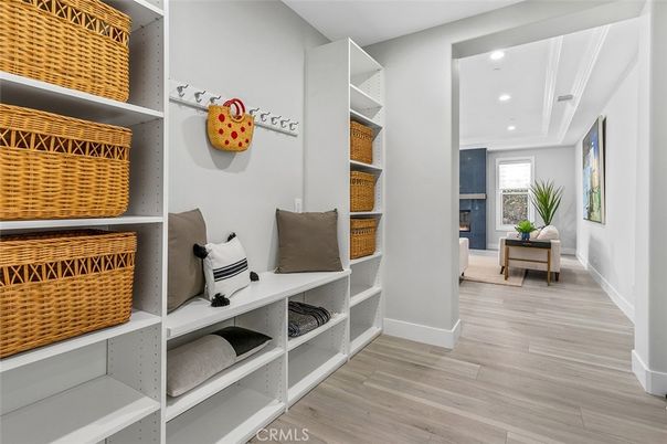 Interior, Recessed Lighting, Wood Texture Flooring