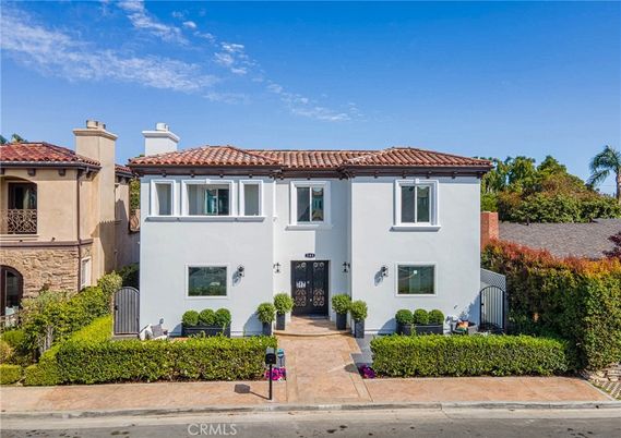 Exterior, Facade, Spanish Mediterranean