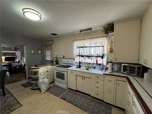 Dining room, Interior, Kitchen, Tile Countertops