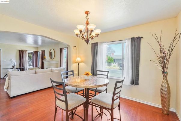 Chandelier, Dining room, Interior, Living room, Wood Texture Flooring