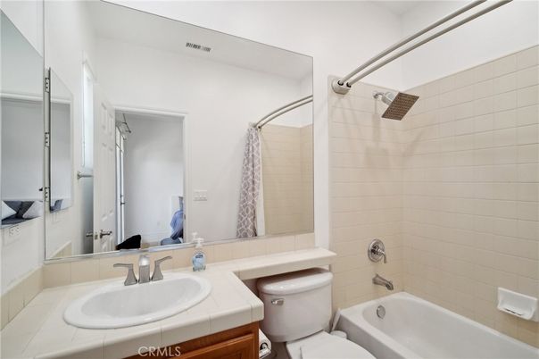 Bathroom, Interior, Tile Countertops
