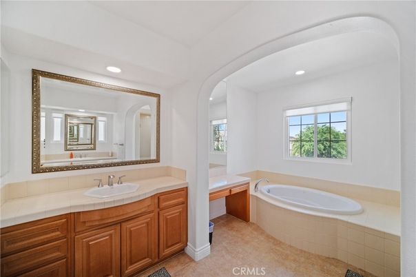 Bathroom, Interior, Recessed Lighting, Tile Countertops