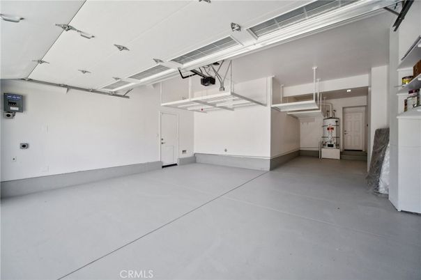 Garage, Interior
