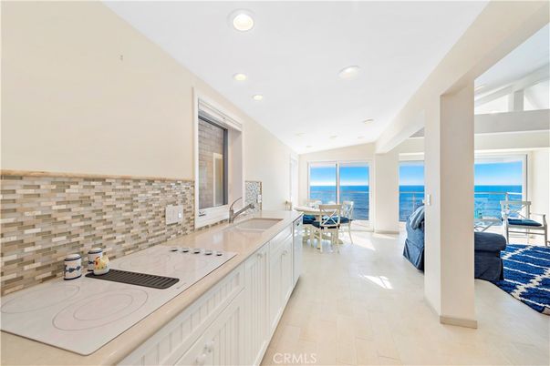 Dining room, Interior, Kitchen, Recessed Lighting, Water, Wood Texture Flooring