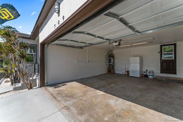 Garage, Interior