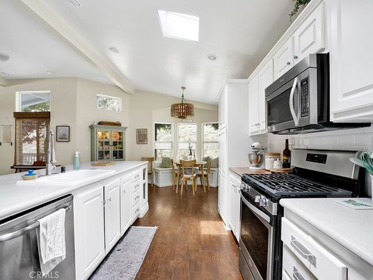 Dining room, Interior, Kitchen, Recessed Lighting, Wood Texture Flooring