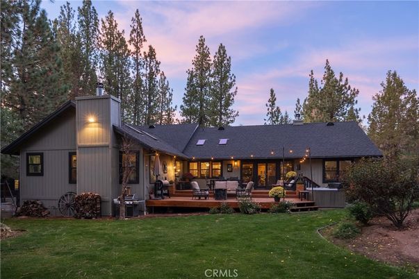 Backyard, Exterior, Hot Tub
