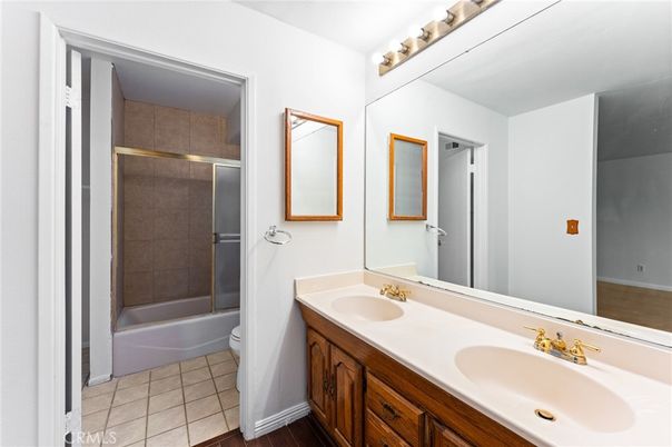 Bathroom, Dual Sink Vanities, Glass Shower, Interior