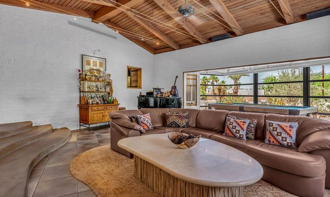 Billiard Table, Game Room, Interior, Living room, Wooden Beams, Wooden Ceilings