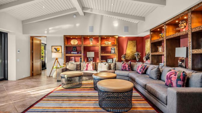 Interior, Living room