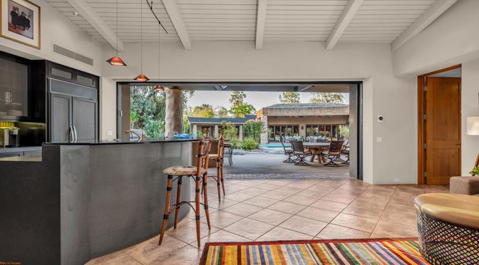 Dining room, Interior, Pendant Lights