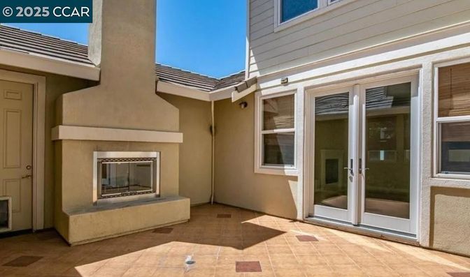 Exterior, Fireplace