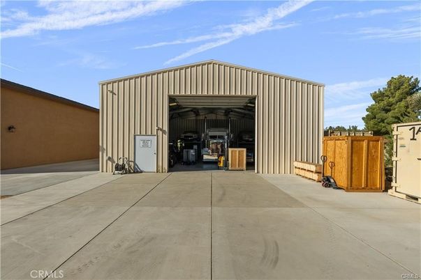 Detached Garage, Exterior