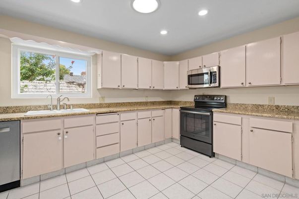 Interior, Kitchen, Recessed Lighting