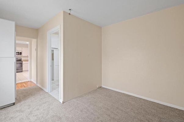 Empty room, Interior, Kitchen
