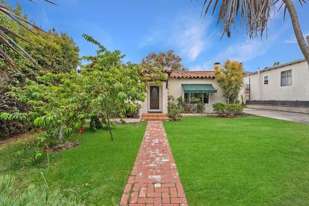 Backyard, Exterior, Facade, Spanish Mediterranean