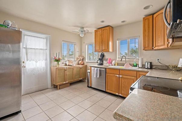 Interior, Kitchen, Recessed Lighting