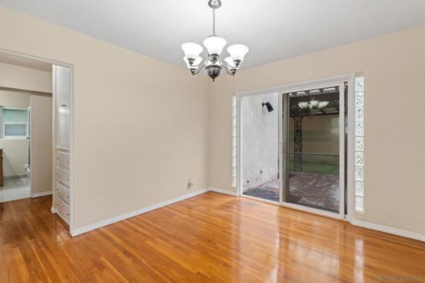 Chandelier, Empty room, Interior, Wood Texture Flooring